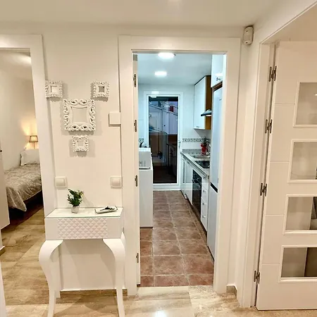 Alicate Beachfront - Luxury Apartment-1 Апартаменты *