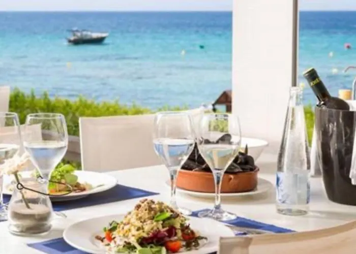 Alicate Beachfront - Luxury Apartment-1 Апартаменты *